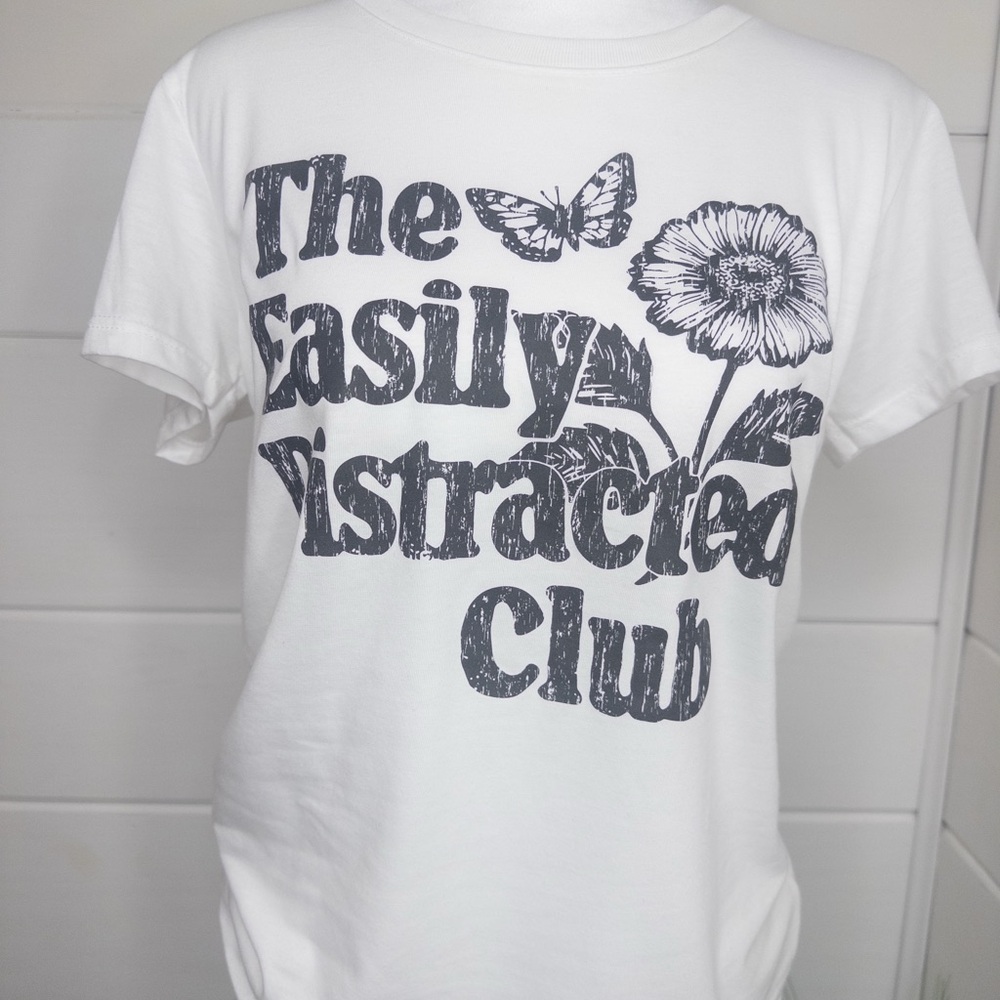 White graphic tshirt